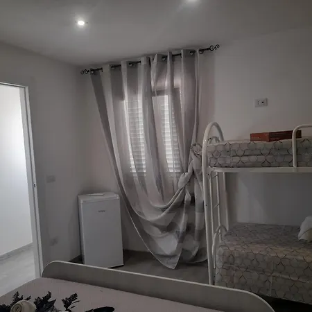 In Porto Fossa Vendégház 3*